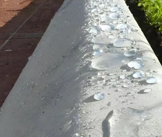 兴宾硅烷浸渍涂料在混凝土保护中的应用