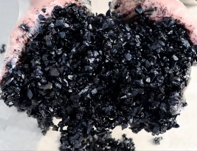 兴宾沥青冷补料（沥青砂）的优势特点与施工流程解析